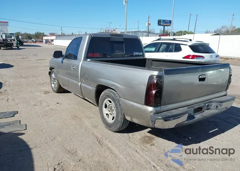 2002 Chevrolet Silverado 1500 z USA, uszkodzony, nr VIN 1GCEC14V22Z105355